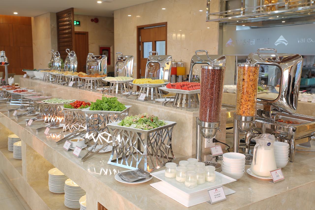 Val Soleil Hotel Дананг Екстериор снимка